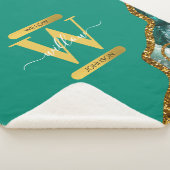 Emerald Green & Gold Agate Geode Glitter Monogram Sherpa Deken (3/4)