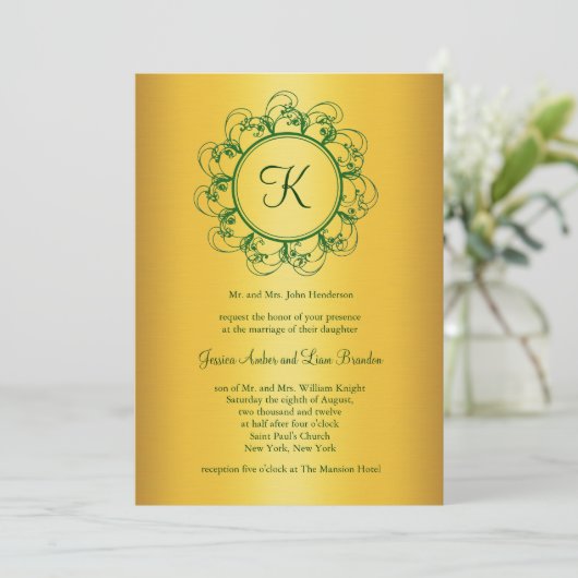 Emerald Green & Gold Monogram Huwelijksuitnodiging Kaart (Staand voorkant)