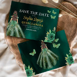 Emerald Green Gold Quinceanera Save The Date<br><div class="desc">Kondig uw speciale dag aan met een betoverende Emerald Green Princess Quinceañera Save the Date-uitnodiging. Met een vorstelijk smaragdgroen kleurenpalet en elegante details zet deze uitnodiging de toon voor een koninklijk feest. Versierd met delicate accenten geschikt voor een prinses, het perfect vangt de magie van uw aanstaande quinceañera. Dit tijdloze...</div>