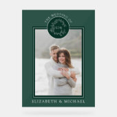 Emerald Green Leafy Crest Monogram Foto Weddenscha Acryl Bord (Voorkant)