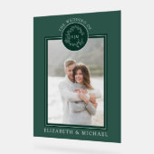 Emerald Green Leafy Crest Monogram Foto Weddenscha Acryl Bord (Hoek)