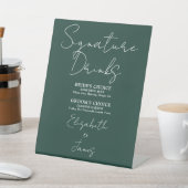 Emerald Green Minimalist Script Handtekening Drink Reclamebord Met Voetstuk (Insitu)