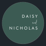 Emerald Green Modern Wedding Verloving Ronde Sticker<br><div class="desc">Emerald Green Modern Wedding Verloving Classic Round Sticker Zie overeenkomend collectie in niche en nestwinkel</div>
