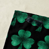 Emerald Green Sparkle Shamrock Black Monogram Strandlaken (In situ)