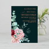 Emerald Green Waterverf Burgundy Flowers Wedding Folie Uitnodiging (Staand Voorkant)