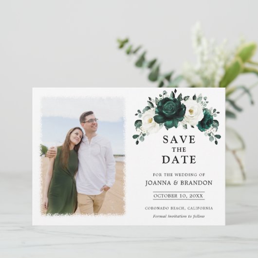 Emerald Greenery Eucalyptus White Floral Wedding Save The Date (Staand voorkant)