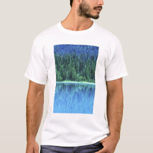 Emerald Lake, Yoho NP, BC, Canada T-shirt