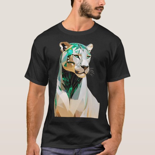Emerald Lioness Luxury Geometric Animal Art T-shirt (Voorkant)