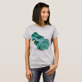 “Emerald Wings – Gestileerde Teal Vlinder” T-shirt (Voorkant volledig)
