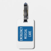 Emergency Medical Care Road Sign Bagagelabel (Achterkant verticaal)