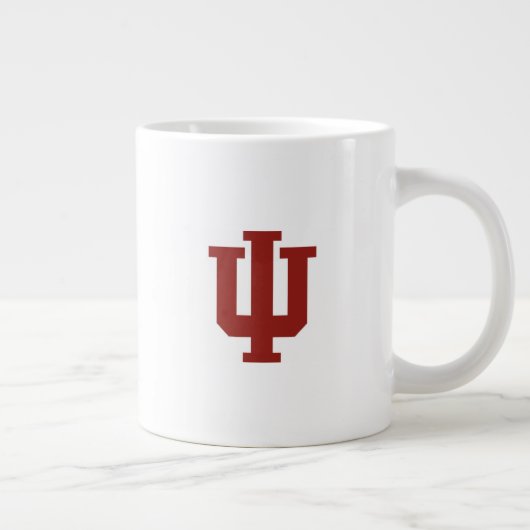 Emily Wachner Grote Koffiekop (Rechts)