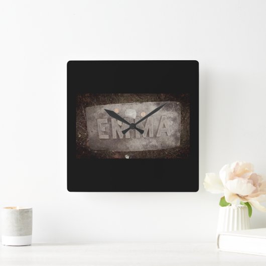 Emma Borden Grave Marker - Herfst River, MA Vierkante Klok (Huis)