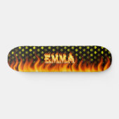 Emma skateboard brand en vlammenontwerp. (Horizontaal)