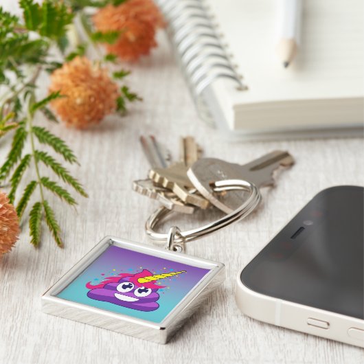 Emoji Paarse Unicorn Poop Sleutelhanger (Zijkant)