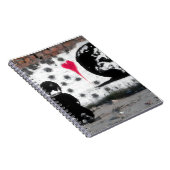 Emotieve Street Art Boy Earth Hart Muurschildering Notitieboek (Rechterzijde)