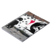 Emotieve Street Art Boy Earth Hart Muurschildering Notitieboek (Linkerzijde)