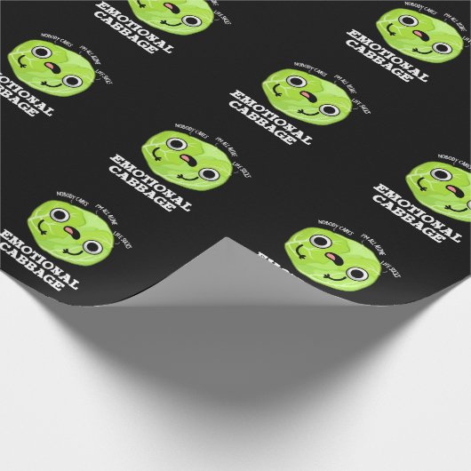 Emotional Cabbage Funny Veggie Pun Dark BG Cadeaupapier (Hoek)
