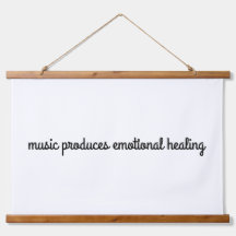 Emotioneel verwarmend hout met wandbekleding boven