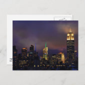 Emp St Bleng gloeit in wolken en mist Briefkaart (Voorkant / Achterkant)