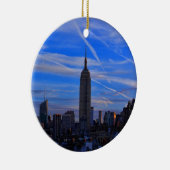 Empire State Building, NYC Skyline en Jet Trails Keramisch Ornament (Rechts)