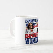 Empowered Women Empower Vrouwen Kamala Harris Koffiemok (Voorkant links)