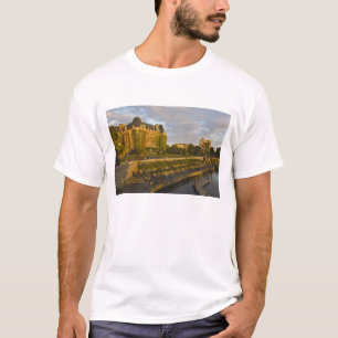 Empress Hotel en waterfront van de Inner Harbour, T-shirt