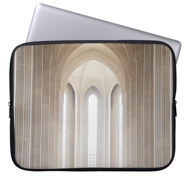 EMPTY CATHEDRAL INTERIOR LAPTOP SLEEVE (Voorkant)