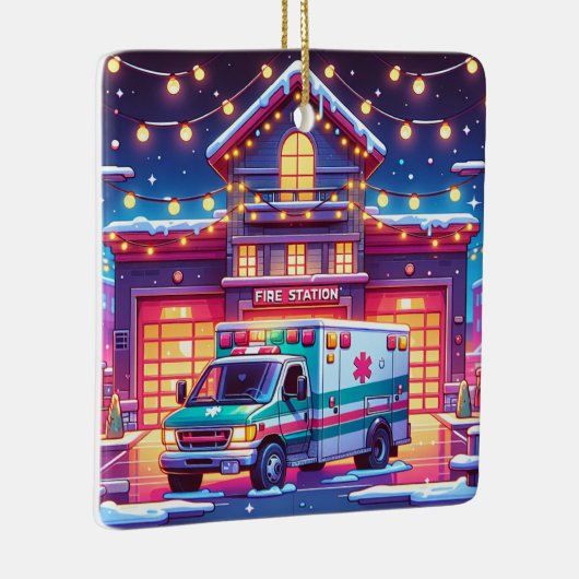 EMS Ambulance bij Brandweerkazerne Versierde Kerst Keramisch Ornament (Rechts)