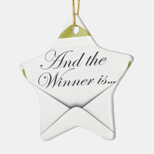 En de winnaar is de envelop keramisch ornament (Links)