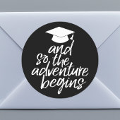 En dus begint het avontuur - Afstuderen Ronde Sticker