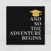 En dus staat het avontuur voor de deur - Afstudeer Informatiekaartje (Voorkant)