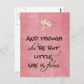 En hoewel ze maar klein is, is ze Fierce Quote Briefkaart (Voorkant / Achterkant)