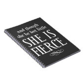 En hoewel ze maar klein is, is ze hevig notitieboek (Rechterzijde)