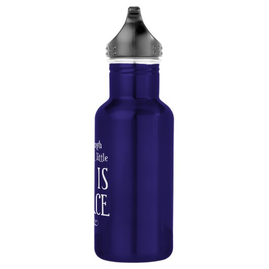 En hoewel ze maar klein is, is ze hevig waterfles  (Rechts)