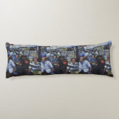 En... ze trouwde met de postbode, Singapore Lichaamskussen (Achterkant)