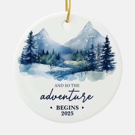 En zo begint het avontuur - Custom Year Keramisch Ornament (Voorkant)