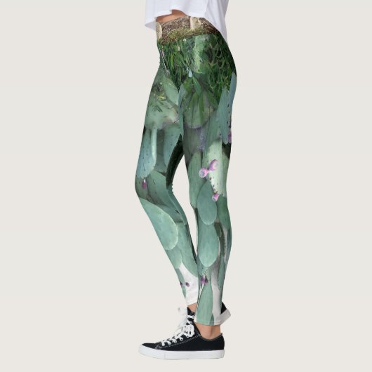 Encactus green leggings (Links)