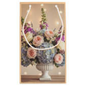 Enchanted Evening: Pastel Floral Centerpiece Klein Cadeauzakje (Achterkant)