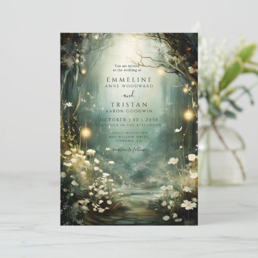Enchanted Forest Glowing Lights Path Wedding Kaart (Staand voorkant)