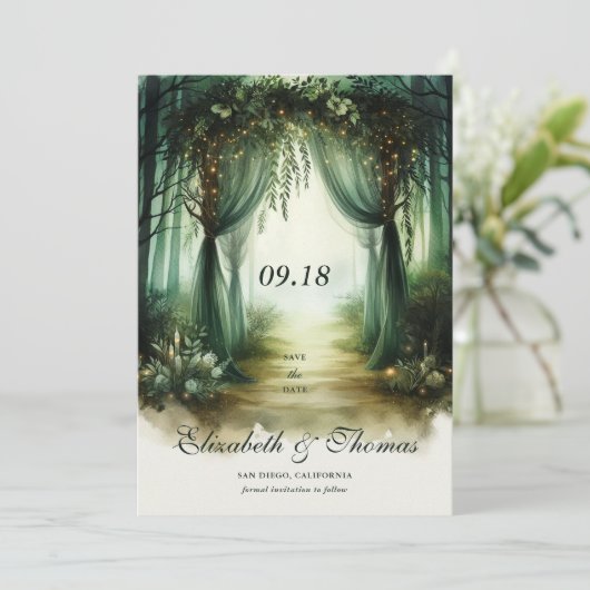Enchanted Forest Moody Woodland Fotobruiloft Save The Date (Staand voorkant)