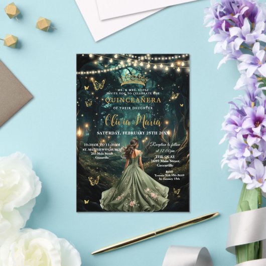 Enchanted Forest Sage Green Dress Quinceañera 16 Acryl Uitnodigingen (Insitu (Huwelijk))