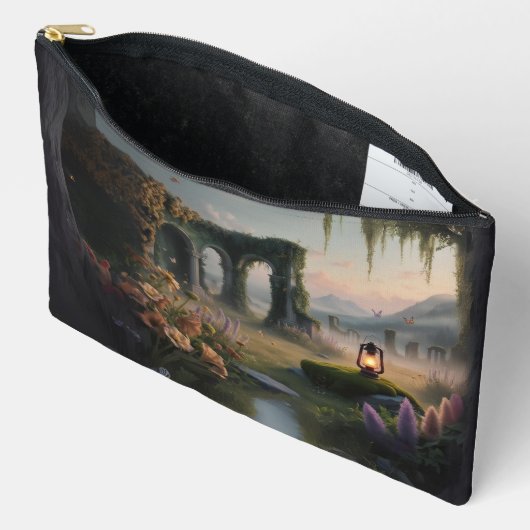 Enchanted Forest Zipper Pouch Etui (Open)