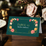 Enchanted Garden Wedding Escort Kaart<br><div class="desc">Dit elegante, grillige, Fantasy Enchanted Floral Garden-ontwerp is perfect voor een betoverd feest met een bosthema of een tuinfeest. Dit ontwerp is voorzien van roze en oranje bloemenelementen in een lijst van groene bladeren en gouden accenten tegen een groene achtergrond. Overeenkomende items in onze winkel voor een compleet feestthema. Het...</div>