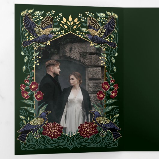 Enchanted Gothic Raven Snapdragon Dahlia Wedding Drieluik Uitnodiging (Binnenzijde eerst)