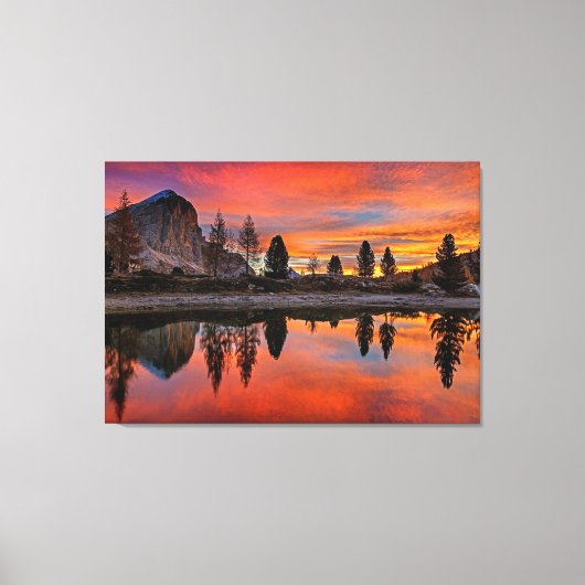 Enchanted Lake Sunset Canvas Afdruk (Voorkant)