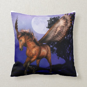 Enchanted Pegasus Pillow Kussen