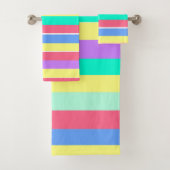 Energizing Spring Pastel Stripes Bad Handdoek (Insitu)