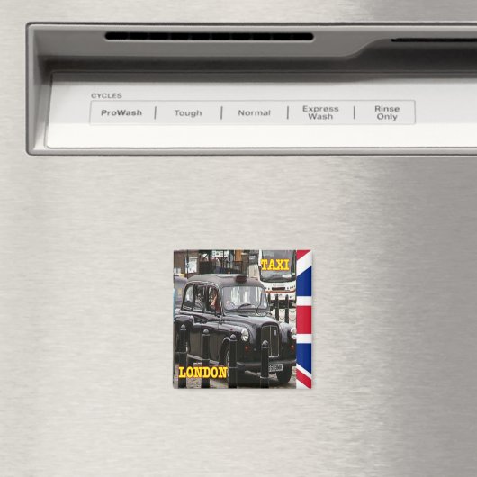ENG094 LONDON BLACK PET TAXI, Fridge Magneet (Insitu (Vaatwasser))