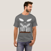 eng boy met griezelig enge entertainment t-shirt (Voorkant volledig)