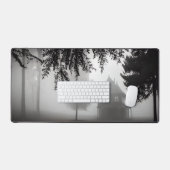 eng spookhuis in de mist bureaumat (Keyboard & Muis)